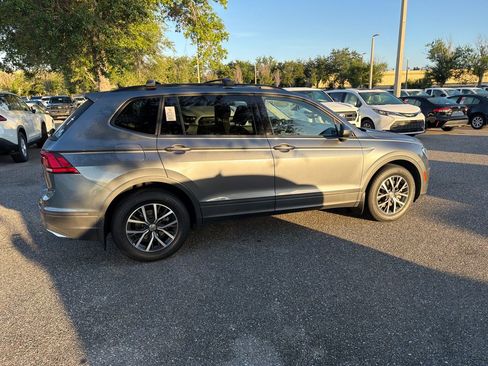 Used 2021 Volkswagen Tiguan S FWD image 6