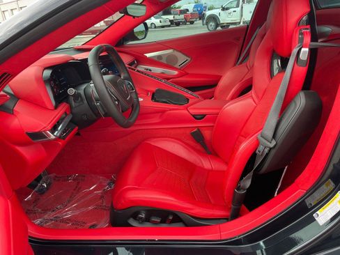 Used 2024 Chevrolet Corvette Stingray Premium Conv w/ Z51 Performance Package image 10