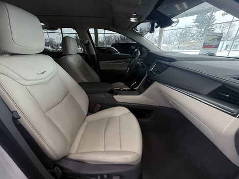 Used 2021 Cadillac XT5 Premium Luxury image 21