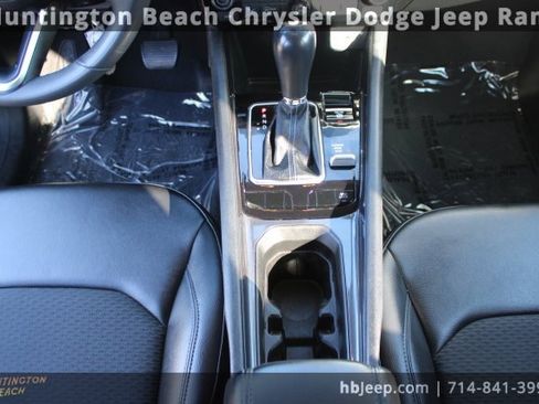 Used 2022 Jeep Compass Latitude image 14