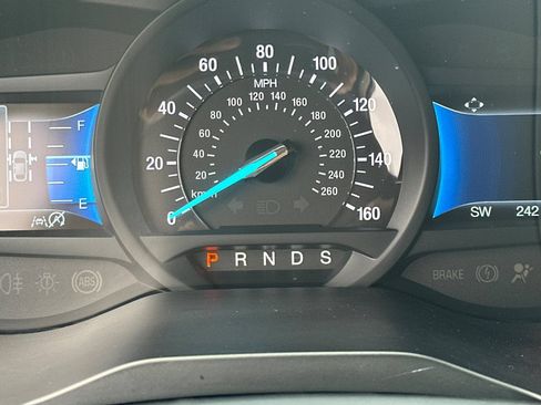 Used 2024 Ford Edge SEL AWD/4WD image 25