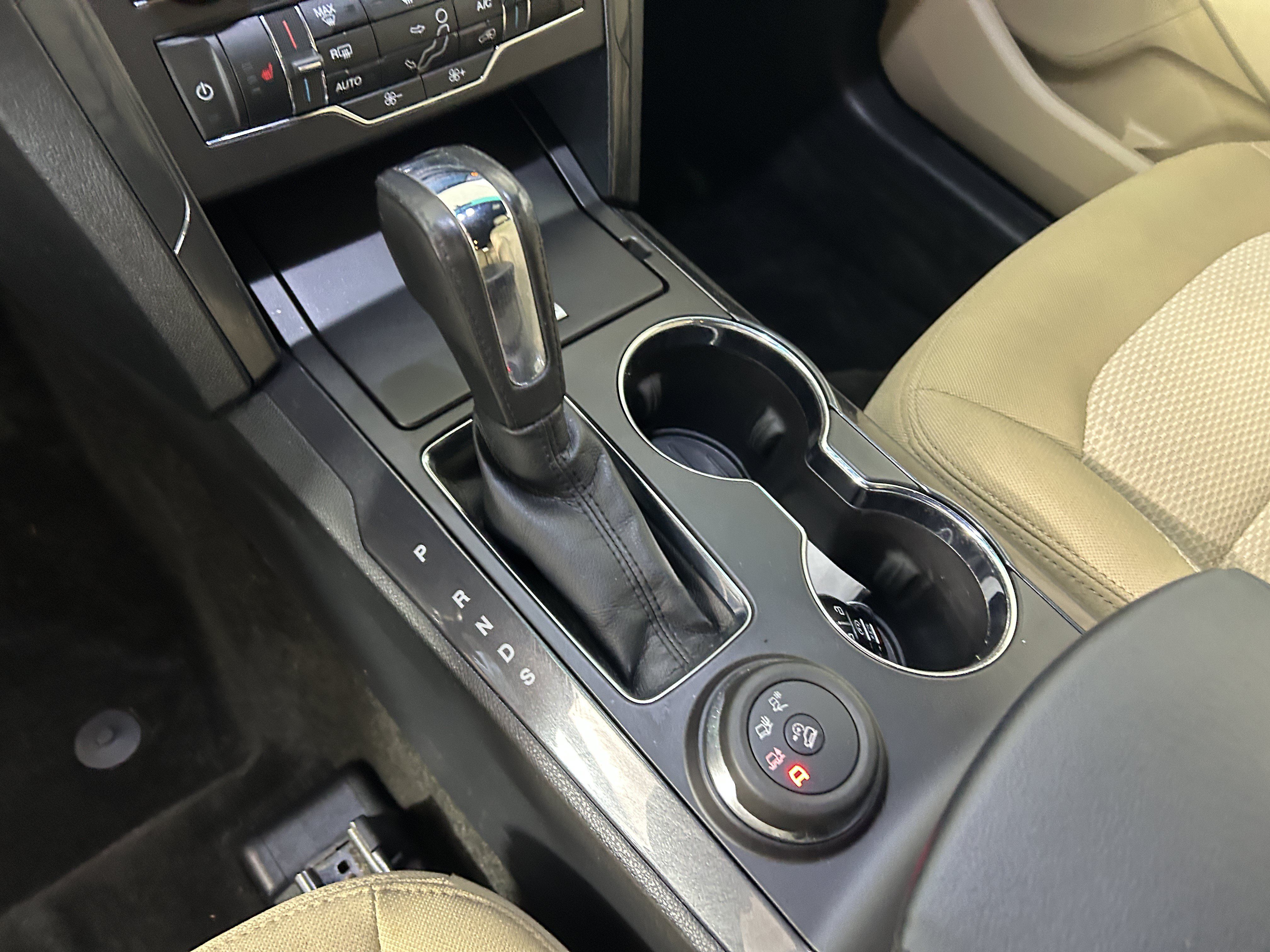 Used 2017 Ford Explorer XLT w/ Equipment Group 201A AWD/4WD image 20