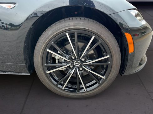 Used 2024 MAZDA MX-5 Miata Grand Touring w/ Weather Package image 15