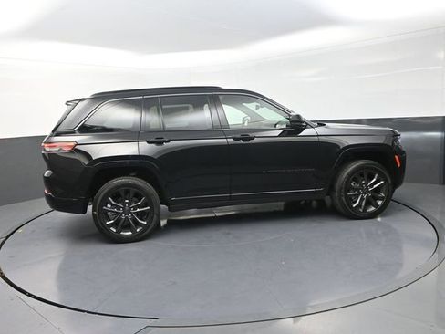 New 2026 Jeep Grand Cherokee Limited AWD/4WD image 10