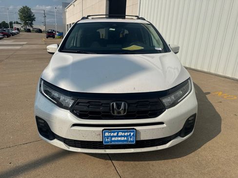 Used 2026 Honda Odyssey EX-L image 3