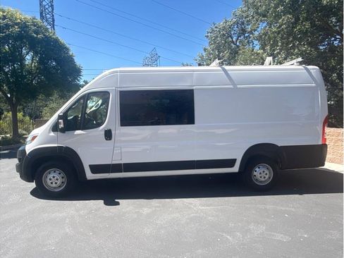 Used 2023 RAM ProMaster 3500 FWD image 2