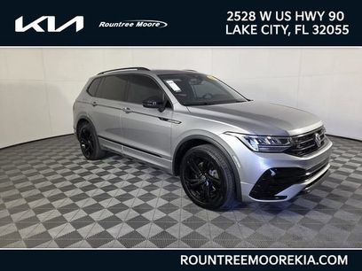 Used 2024 Volkswagen Tiguan SE R-Line