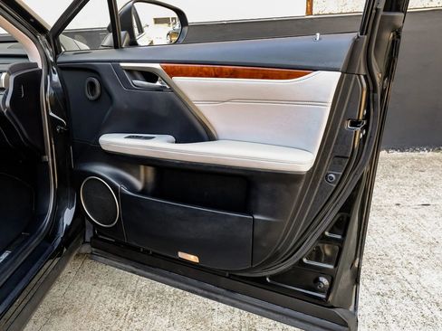 Used 2019 Lexus RX 350L FWD image 47