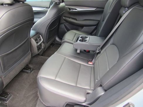 Used 2023 INFINITI QX50 Luxe FWD image 16