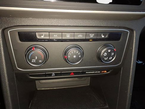 Used 2022 Volkswagen Atlas SE image 19