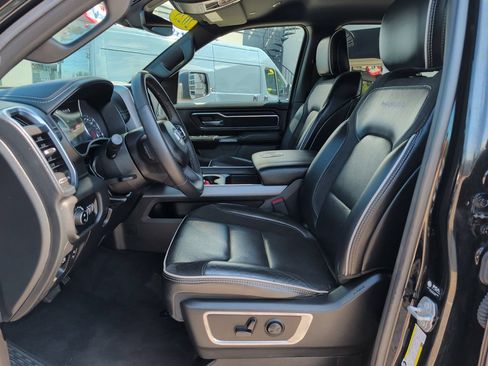 Used 2025 RAM 1500 Laramie AWD/4WD image 13