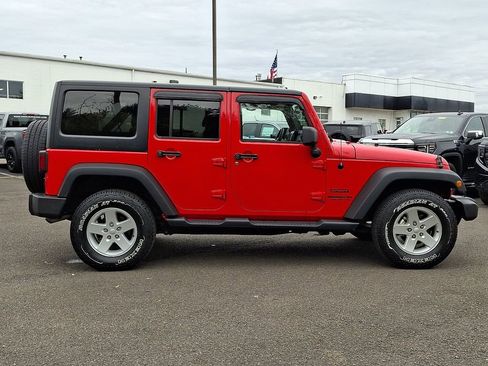 Used 2017 Jeep Wrangler Unlimited Sport w/ Quick Order Package 24S AWD/4WD image 7