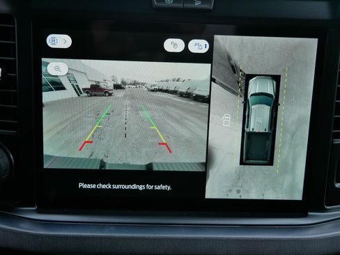 New 2025 Ford F350 Platinum w/ FX4 Off-Road Package image 10