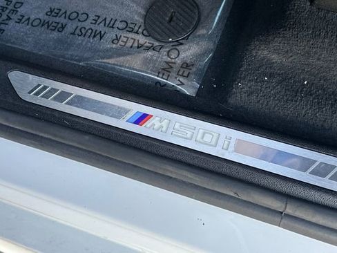 Used 2020 BMW X5 M50i w/ Premium Package image 38