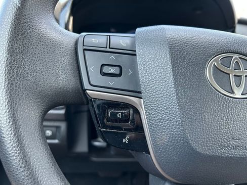 Used 2025 Toyota Camry LE image 19