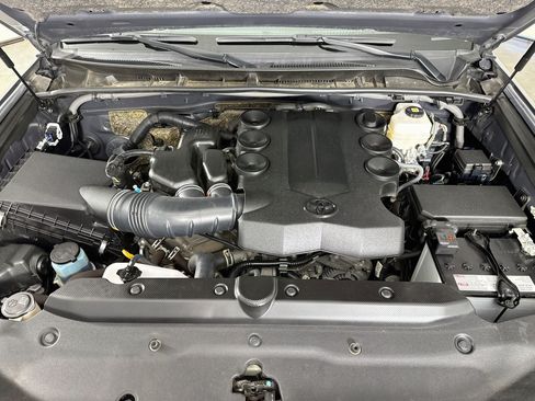 Certified 2024 Toyota 4Runner SR5 Premium AWD/4WD image 31
