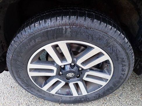Certified 2023 Toyota 4Runner Limited AWD/4WD image 9