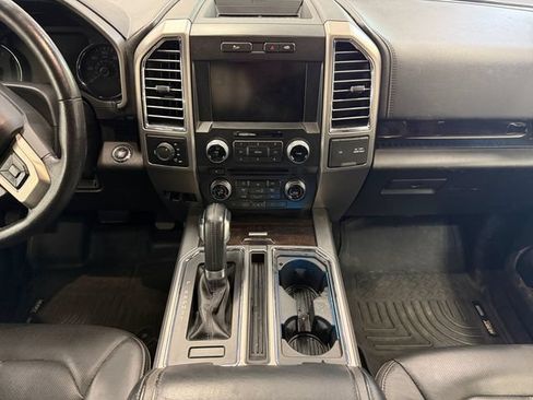 Used 2015 Ford F150 Platinum w/ Equipment Group 701A Luxury AWD/4WD image 11