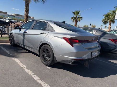 Certified 2023 Hyundai Elantra SEL image 3