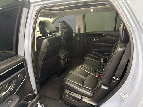 Used 2023 Honda Pilot Touring image 23