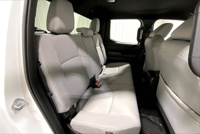 Certified 2025 Toyota Tacoma SR5 AWD/4WD image 28