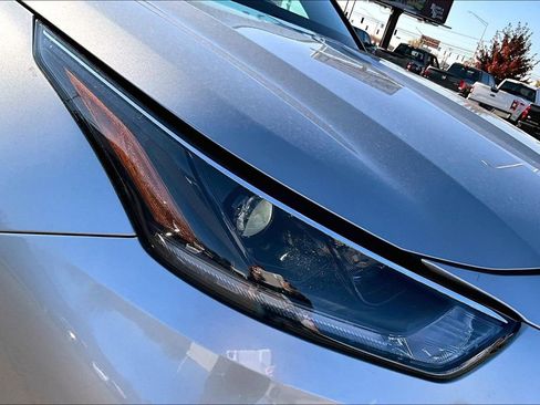 Used 2021 Toyota Highlander LE image 27