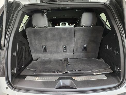 Used 2025 GMC Yukon Denali AWD/4WD image 31