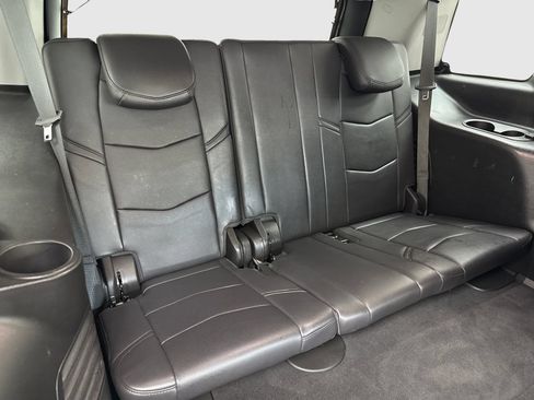 Used 2018 Cadillac Escalade Luxury AWD/4WD image 50