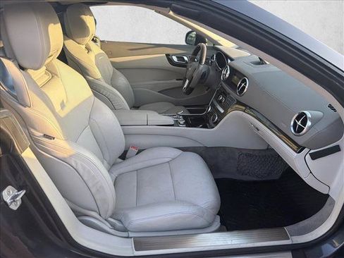 Used 2013 Mercedes-Benz SL 550 image 20