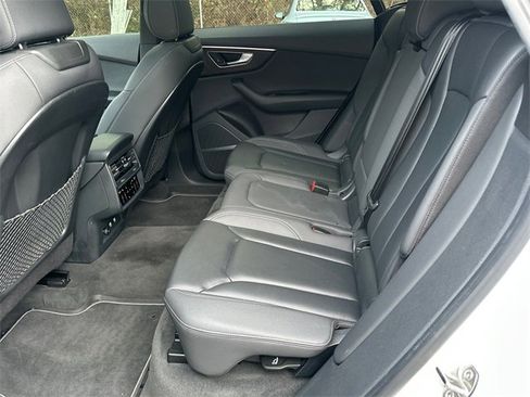 Used 2019 Audi Q8 Premium Plus w/ Premium Plus image 21