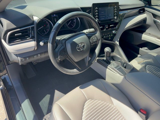 Used 2024 Toyota Camry SE w/ Convenience Package FWD image 17