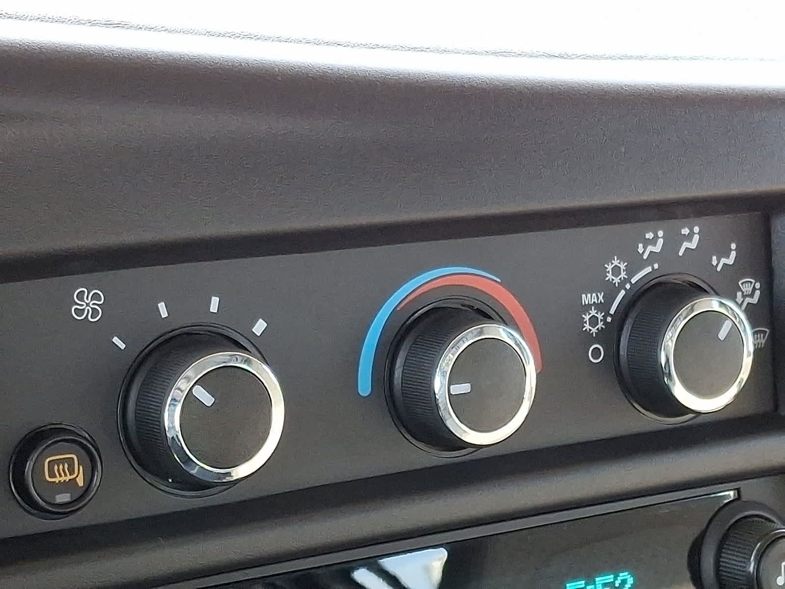 New 2025 Chevrolet Express 2500 w/ Driver Convenience Package RWD image 10