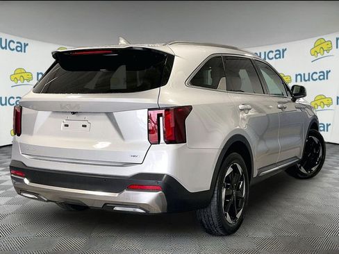 Used 2025 Kia Sorento EX AWD/4WD image 6