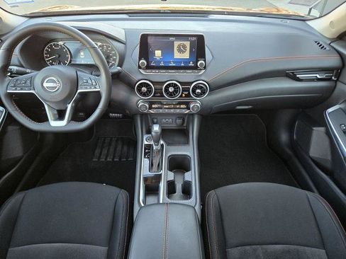 Certified 2025 Nissan Sentra SR image 17