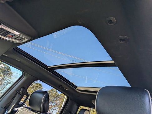 Used 2019 RAM 1500 Limited image 24