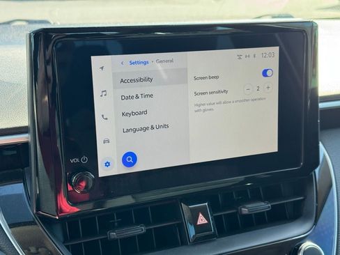 Used 2024 Toyota Corolla LE image 28