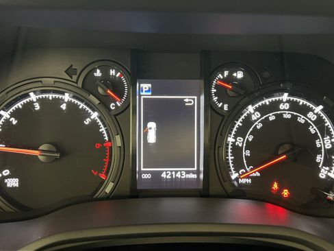 Used 2024 Toyota 4Runner SR5 Premium image 17