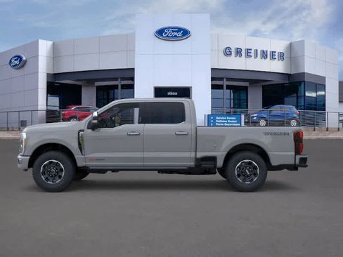 New 2026 Ford F250 Platinum w/ Platinum Plus Package image 3