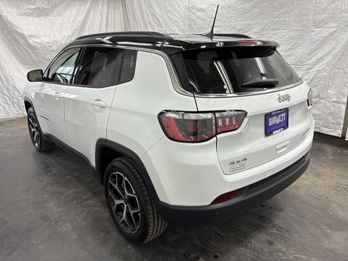 Certified 2025 Jeep Compass Limited AWD/4WD image 6