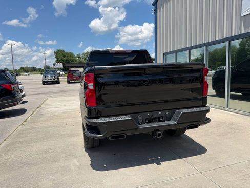 Used 2020 Chevrolet Silverado 1500 LT Trail Boss w/ Midnight Edition AWD/4WD image 25