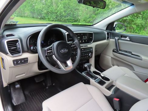 Used 2021 Kia Sportage LX w/ LX AWD Popular Package image 5