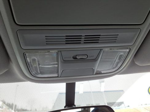 Used 2017 Honda CR-V LX image 29