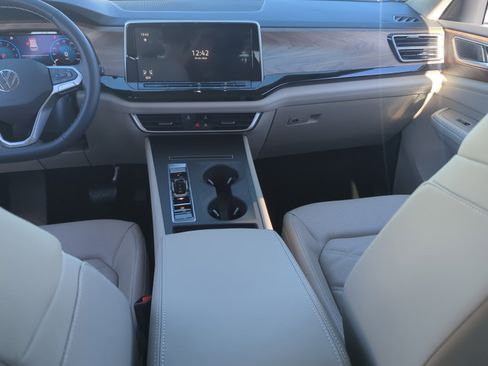 New 2026 Volkswagen Atlas SE image 20