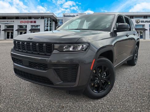 New 2026 Jeep Grand Cherokee Altitude AWD/4WD image 1