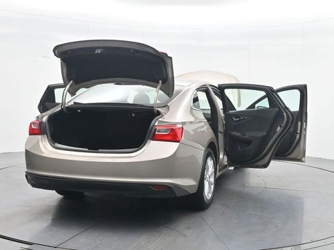 Used 2023 Chevrolet Malibu LT image 35