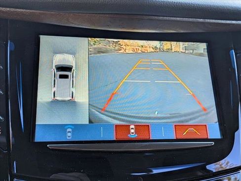 Used 2020 Cadillac Escalade Premium Luxury image 15