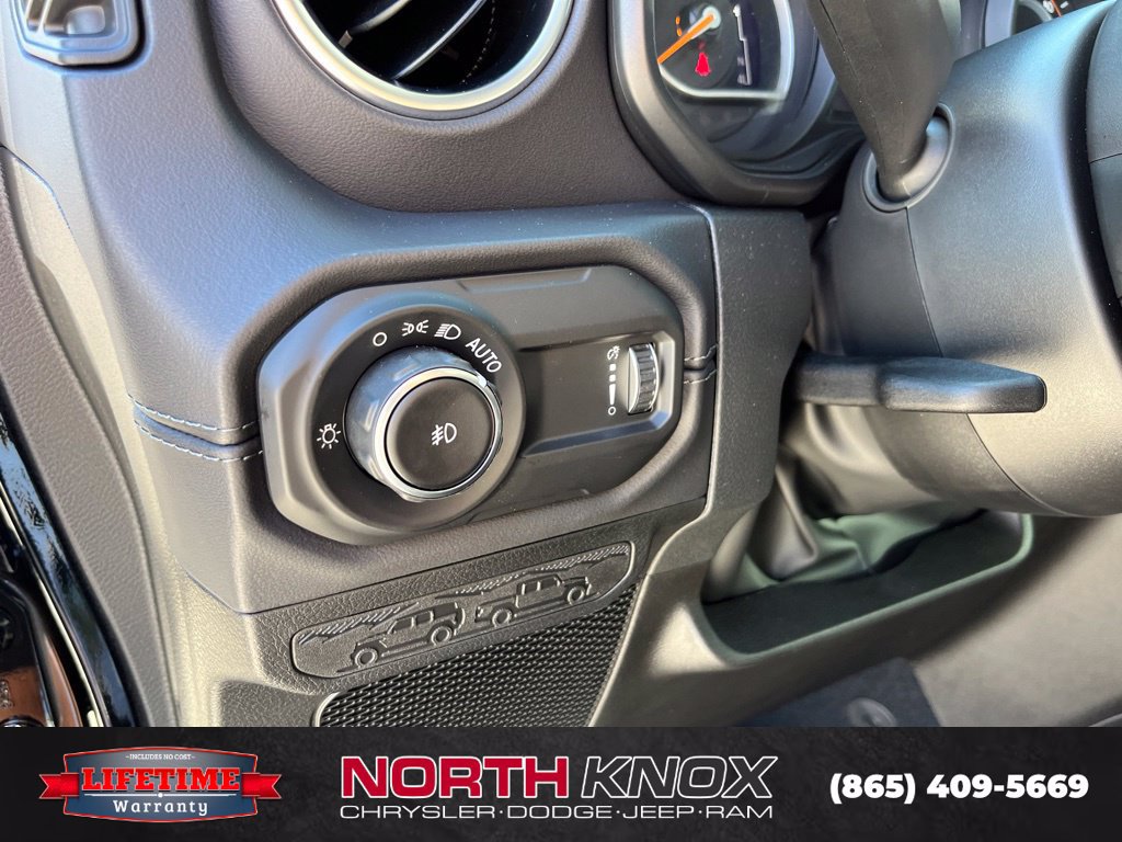 New 2027 Jeep Wrangler Unlimited Sahara AWD/4WD image 7