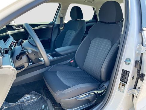 Certified 2025 Kia K5 LXS image 15