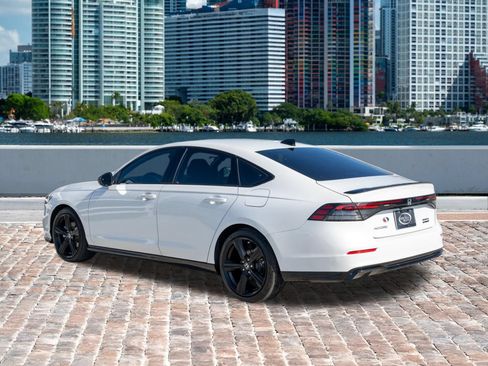 Used 2025 Honda Accord Sport image 8