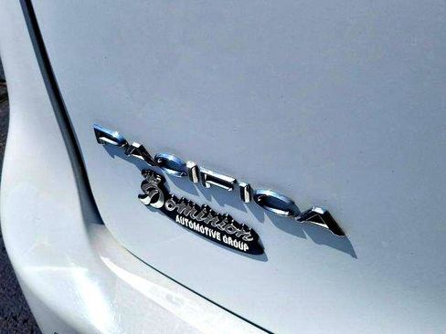 Used 2018 Chrysler Pacifica Touring Plus image 7